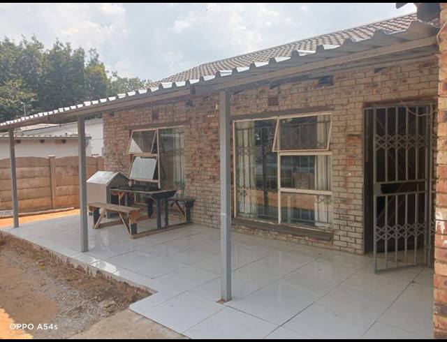 3 BEDROOM HOUSE FOR SALE IN SASOLBURG EXT 12